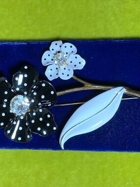 Vintage Avon Black & White Polka Dot Floral Brooch with Crystal Centers